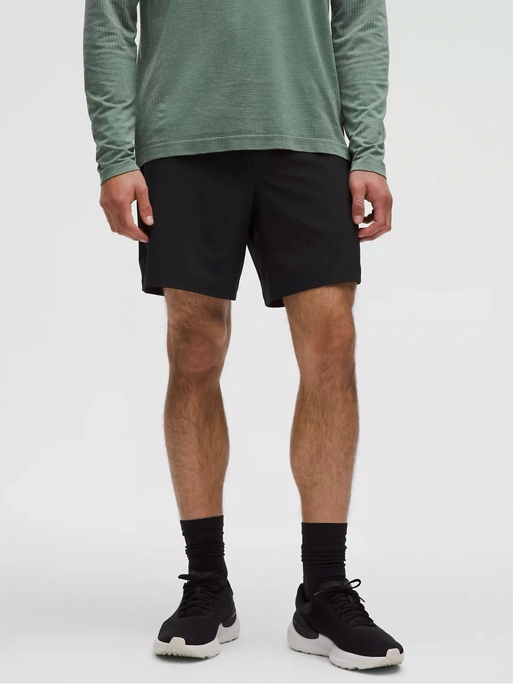Lululemon | Men’s Pace Breaker Lined Shorts 7” in Black ~ Medium